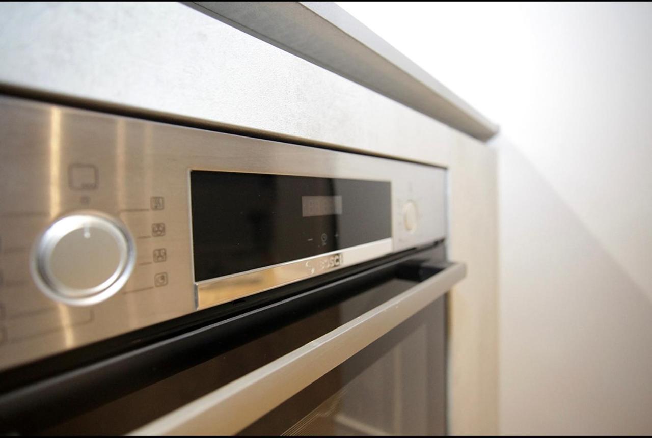 Mnitri Apartment Лутън Екстериор снимка